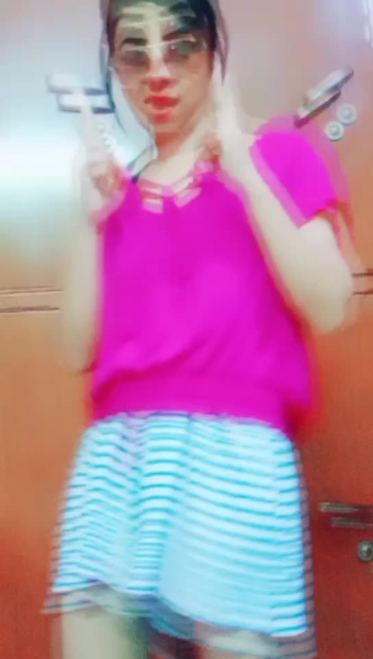 @dolly_negi