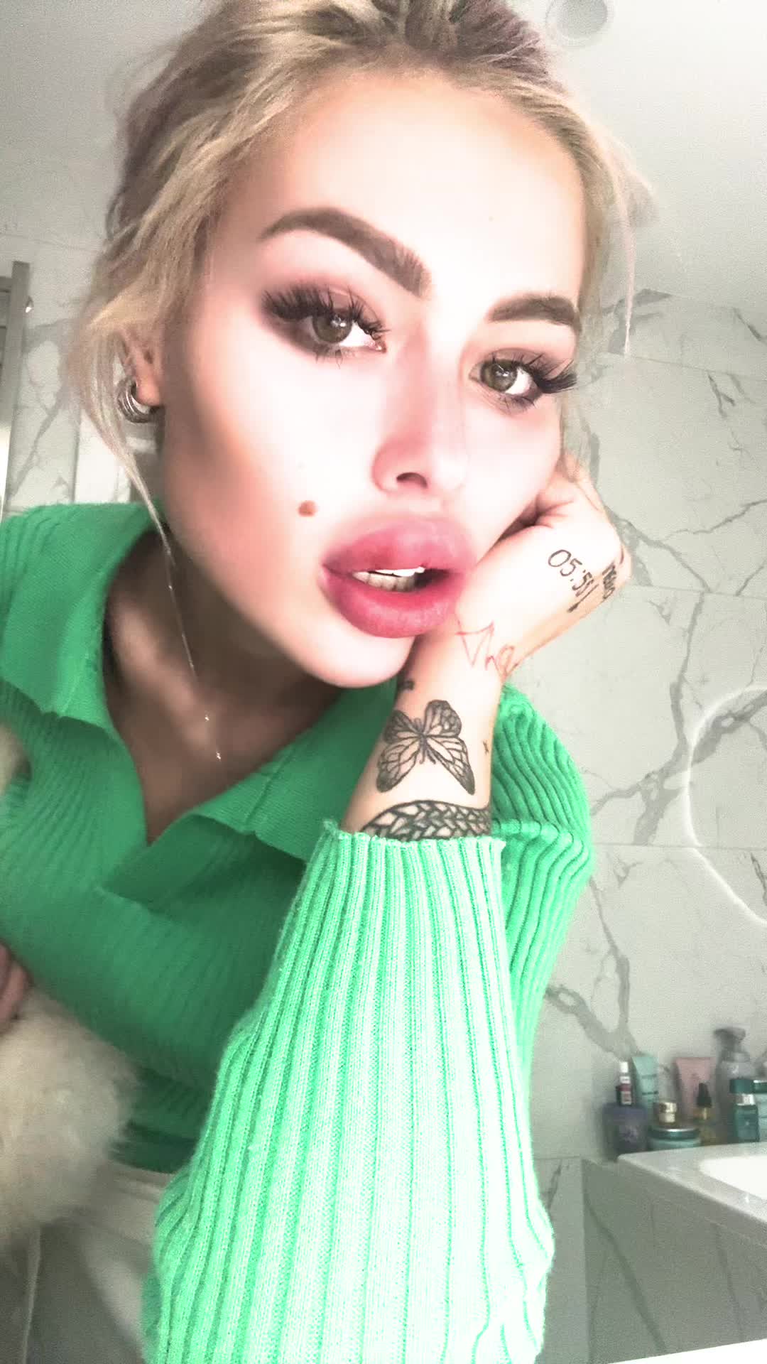 @Вікторія Прошена 💕