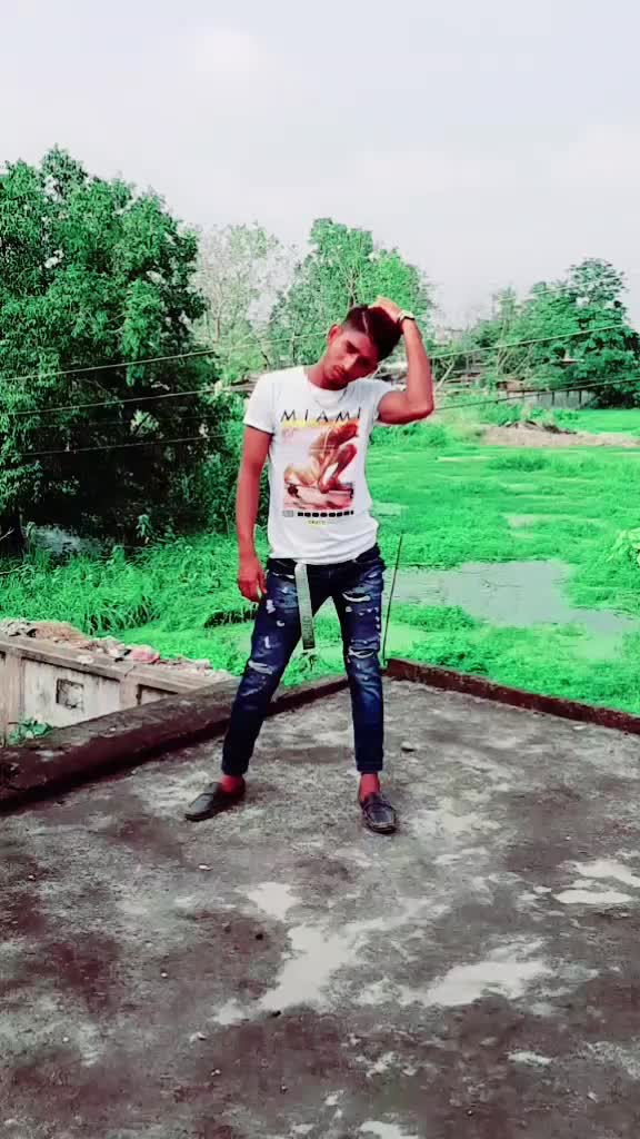 @I am on man army 😡