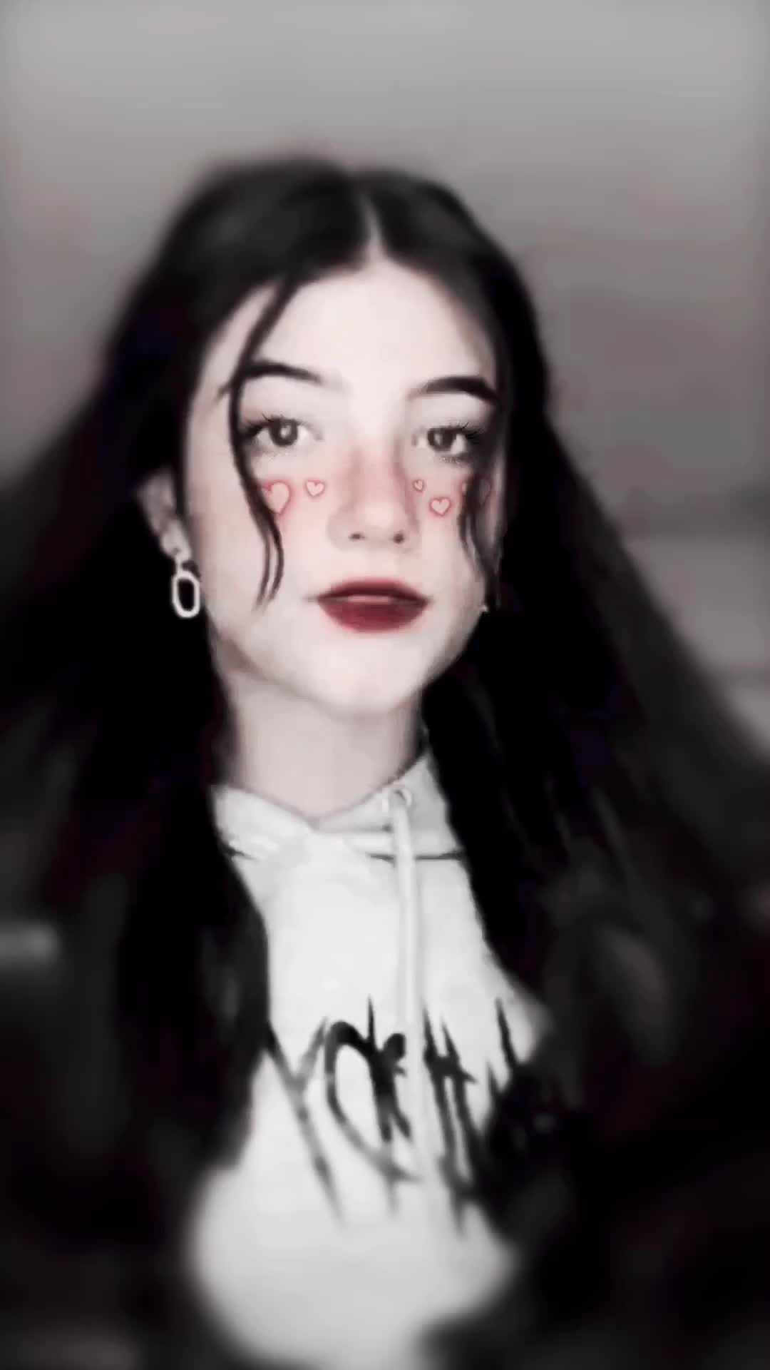 @⌗ 𝐓𝐢𝐚 ☻︎ 𝟏.𝟒𝐤!!