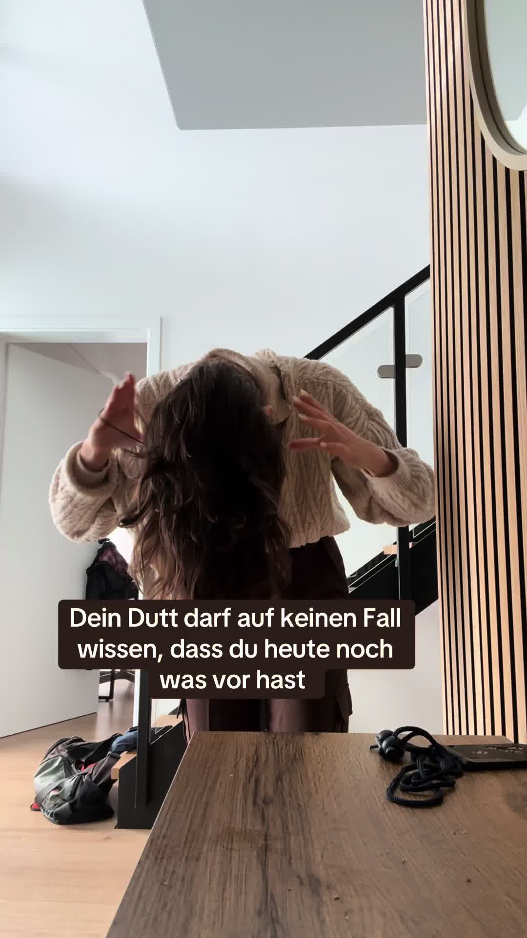 @Alllywall