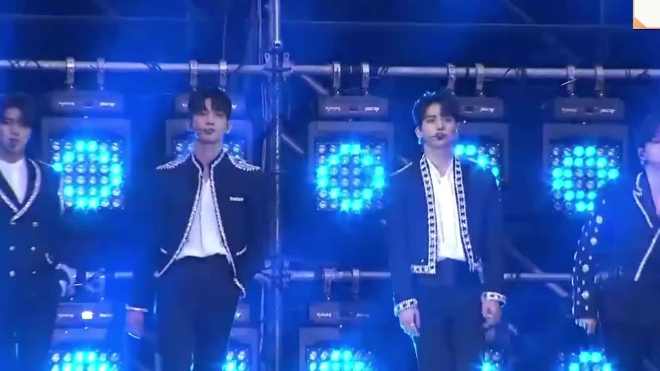@윤념치킨