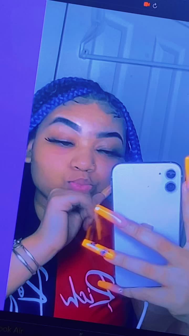 @NãNã