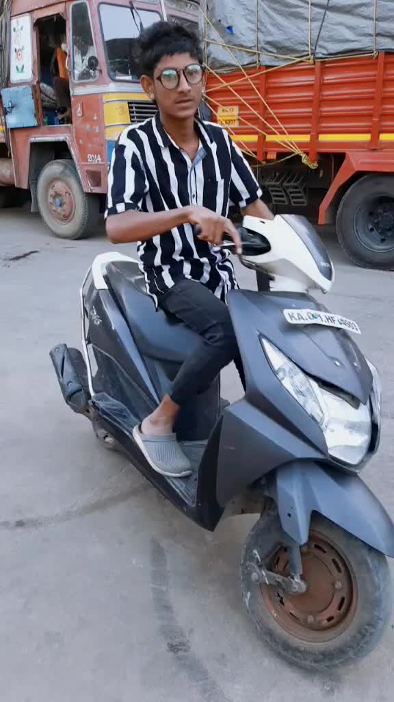 @JEEVA JOO