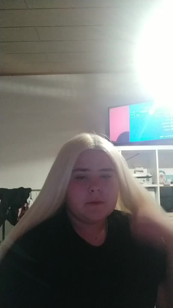 @🥴