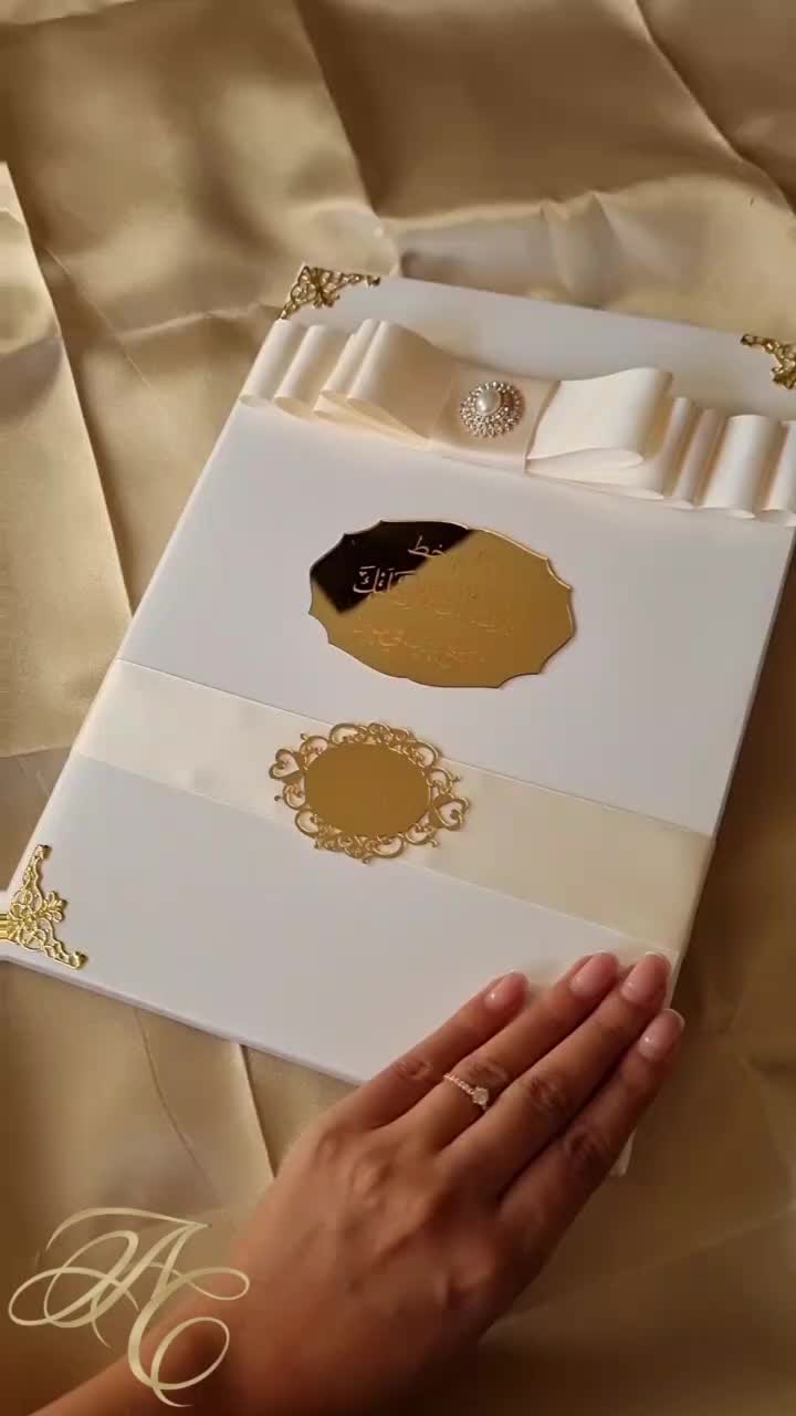 @ArosiCreations