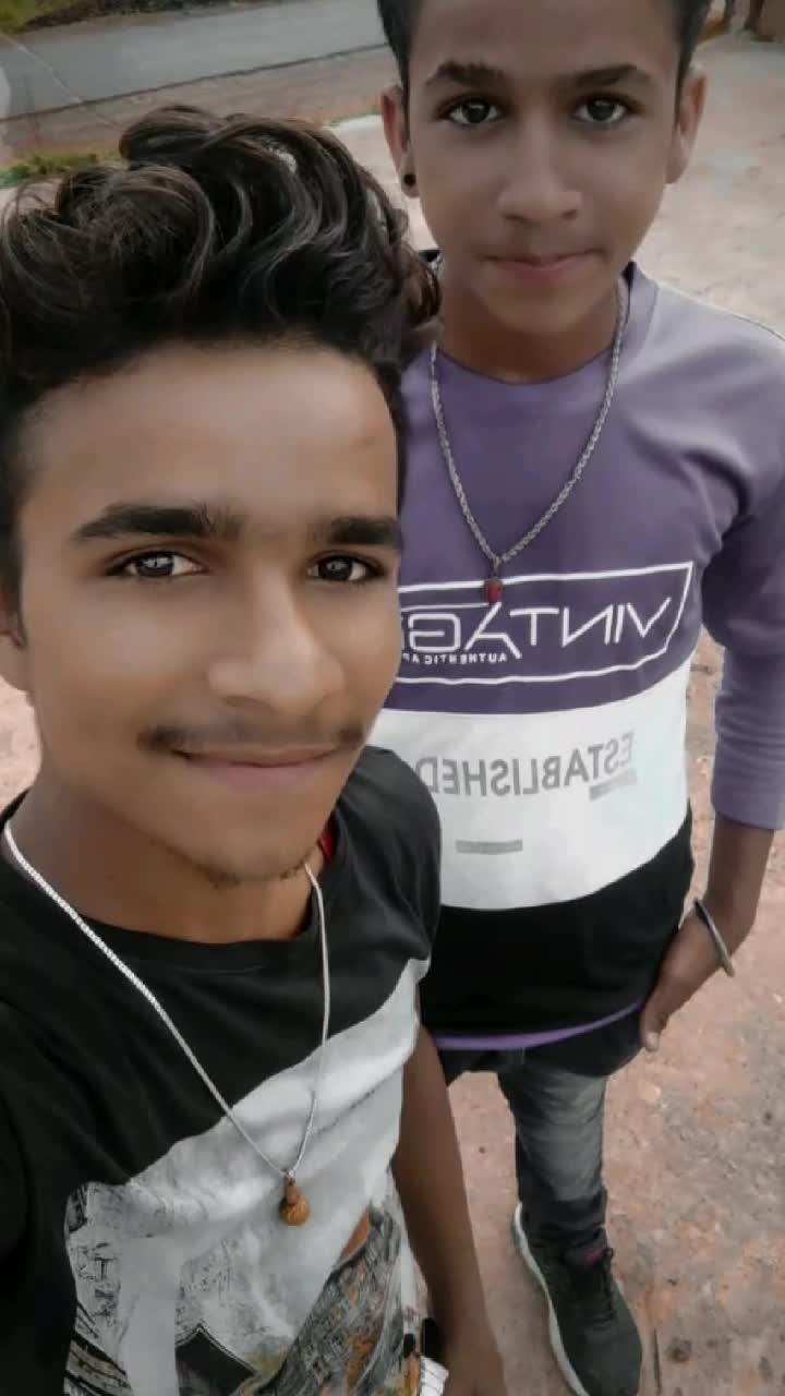 @Mr_Nawab😎😎