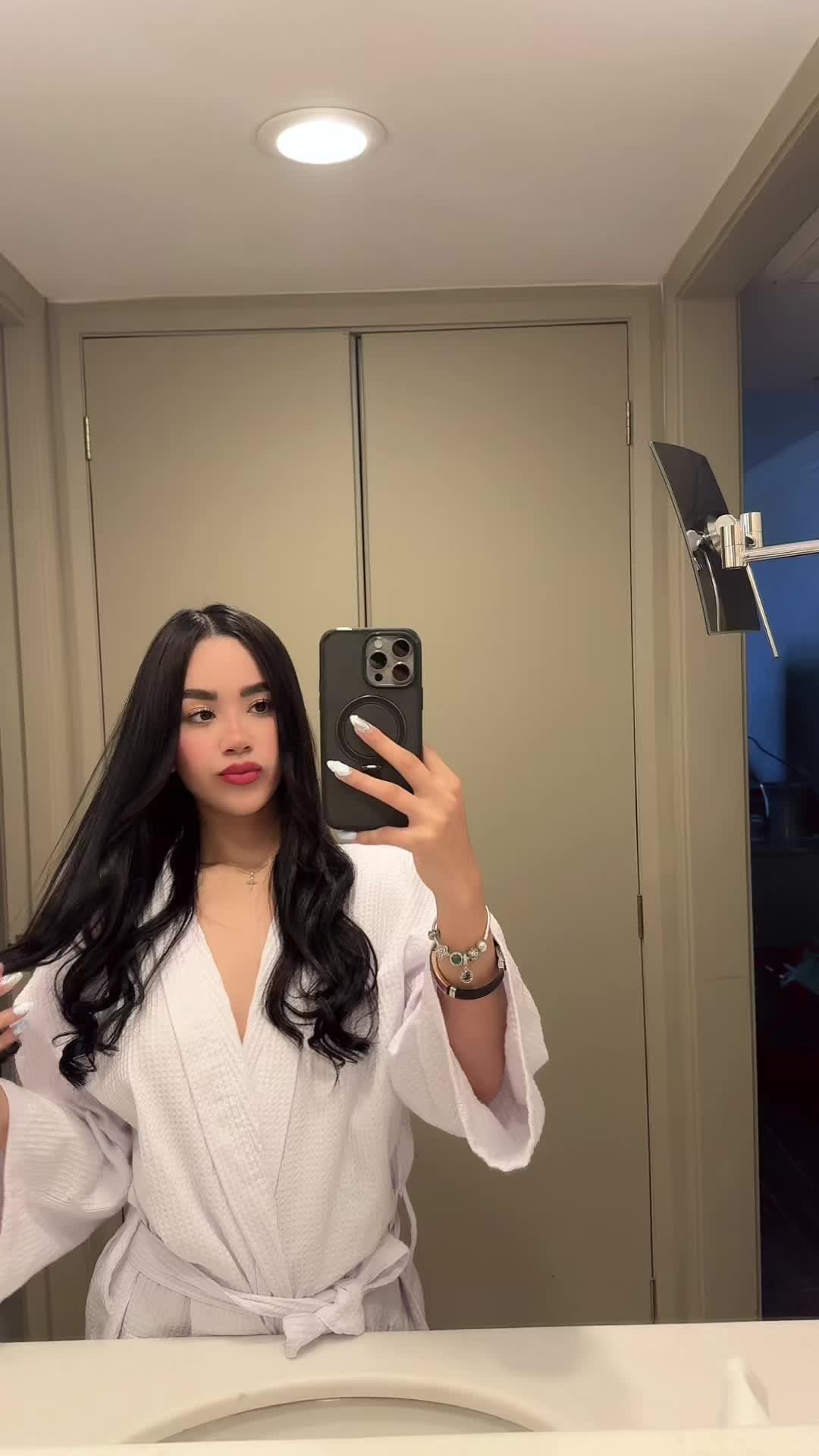 @Laura