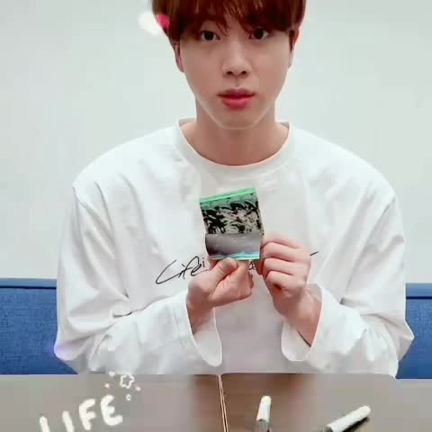 @BTS🕊