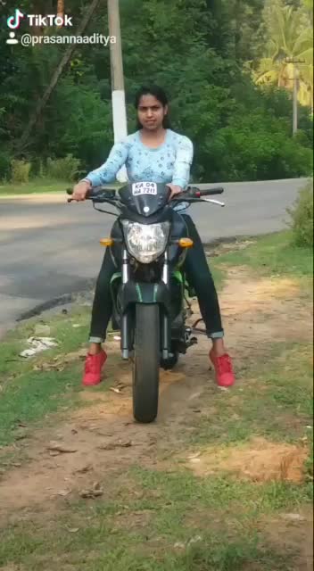 @Nisarga Gowda 🎤🎸