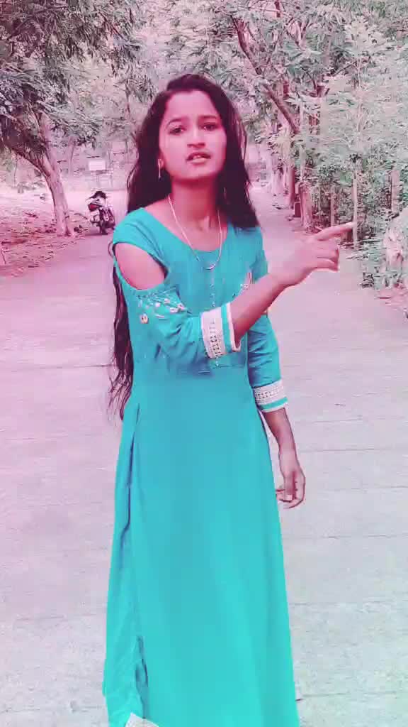 @👸B_H_U_M_I_K_A😊