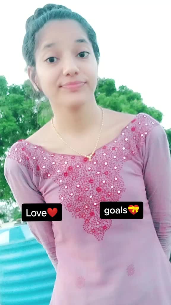 @👑diya👑