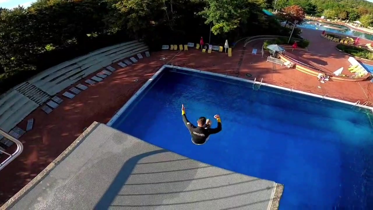 @HANDL_DIVING