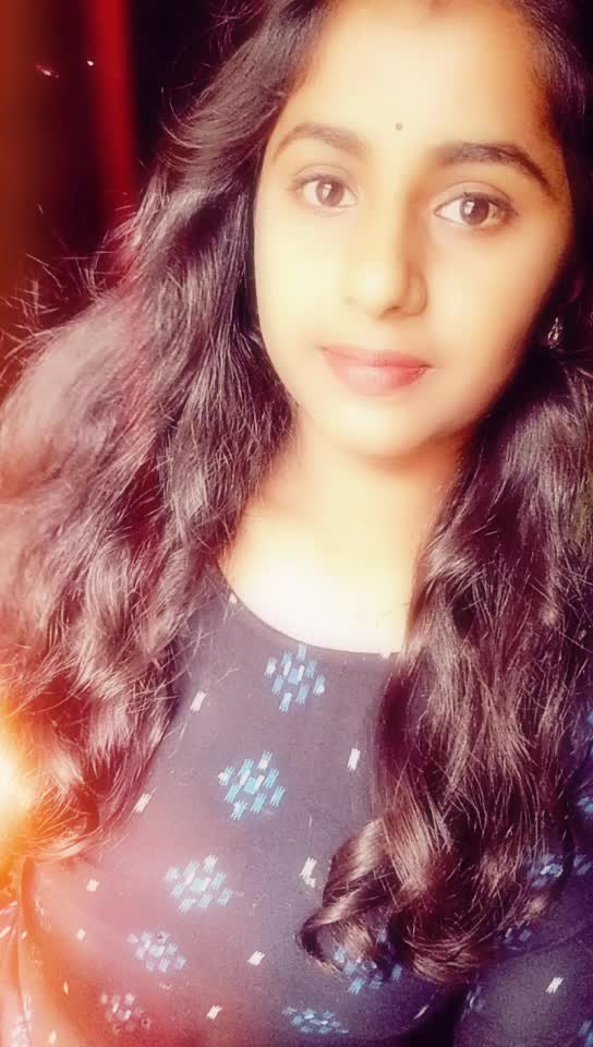 @&hearts;️geethu_m_gowda👑
