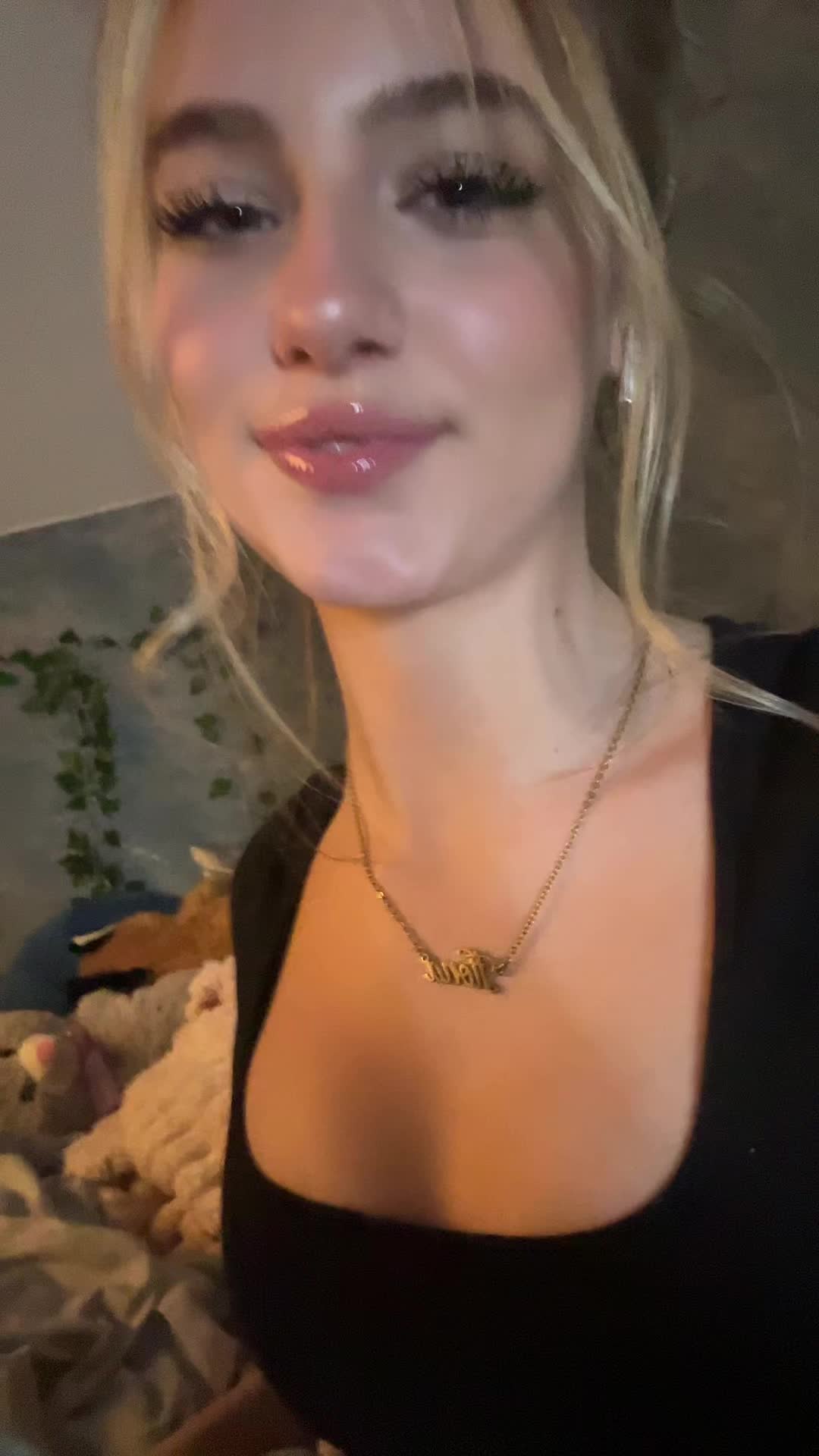@fiona
