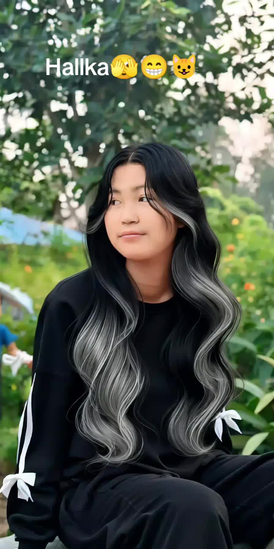 @Loyel...💗... girls..🤩..