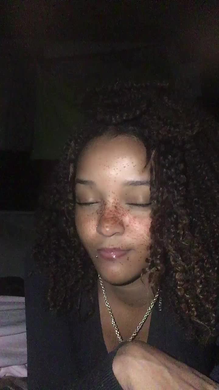 @Sara_sucessadaa