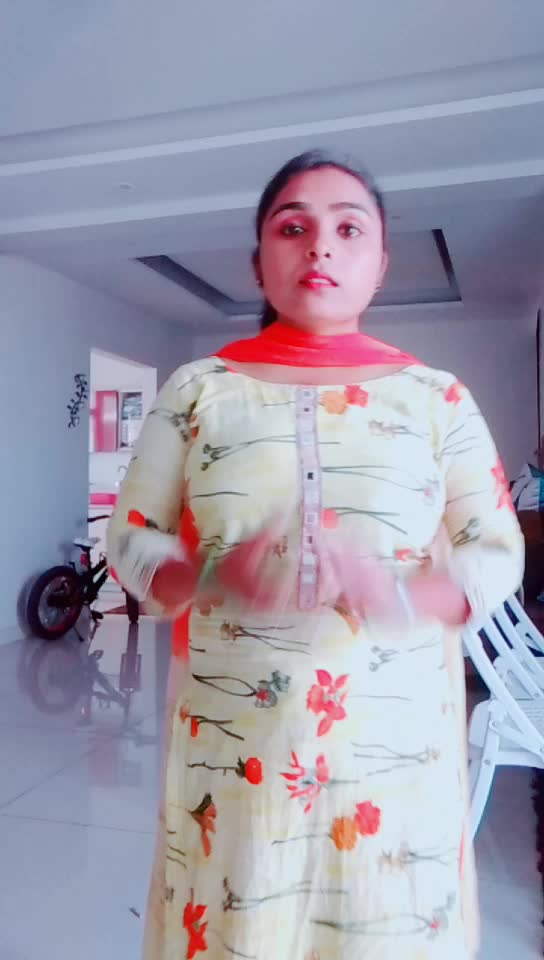 @ਬੇਬੇ ਬਾਪੂੁੁੁ ਦੀ ਫੈਨ