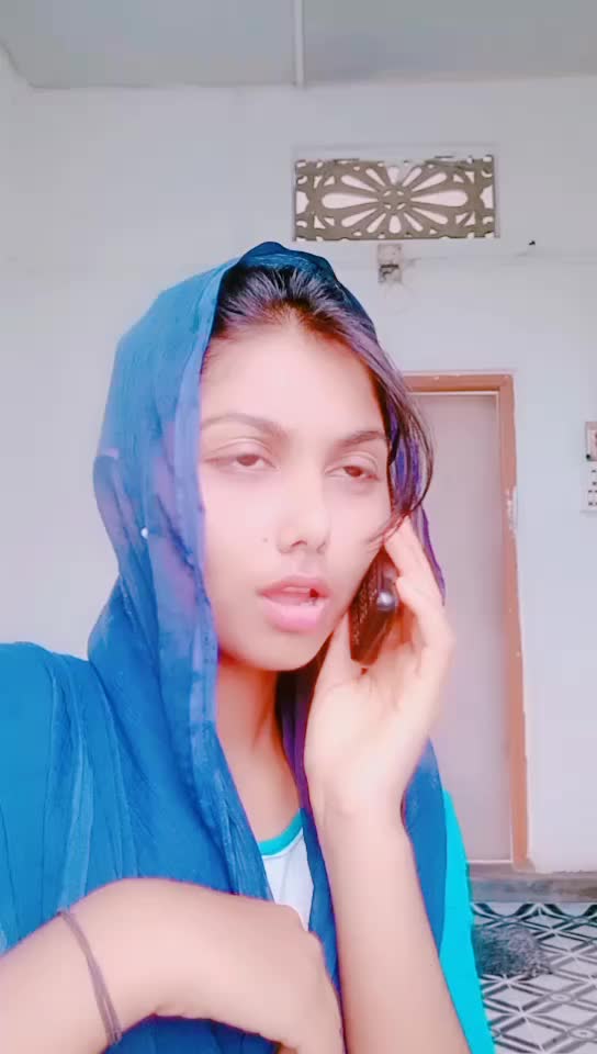 @AlishaAhmed