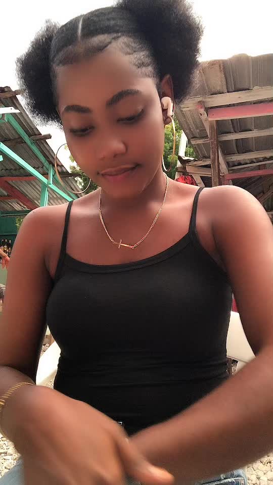 @Labellenana010