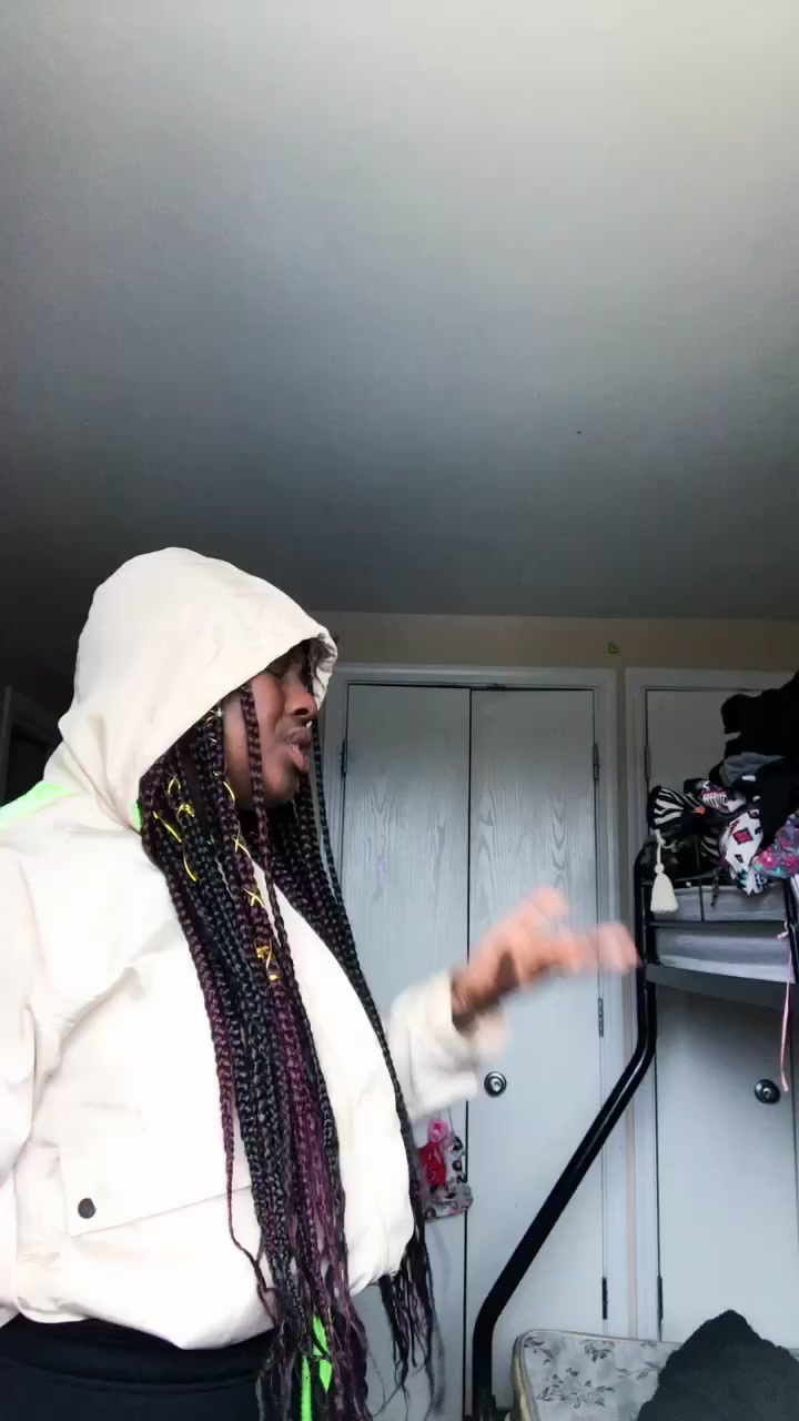 @theyfwari__