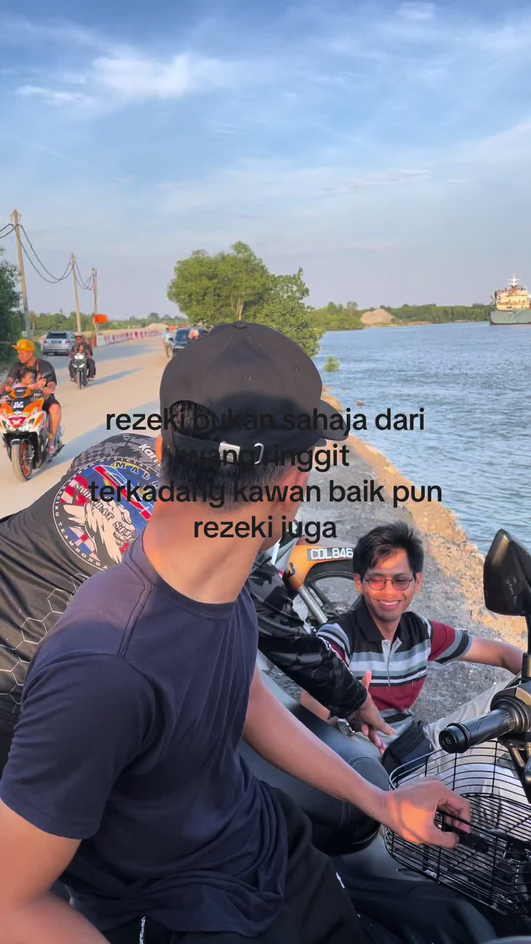 @𝐌 | 𝐅 〽️