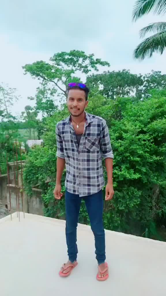 @T Kହସି ଦିଅ ମୋ ପାଗେଳୀ