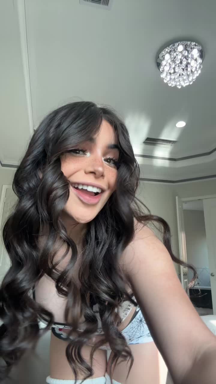 @Alina Rose