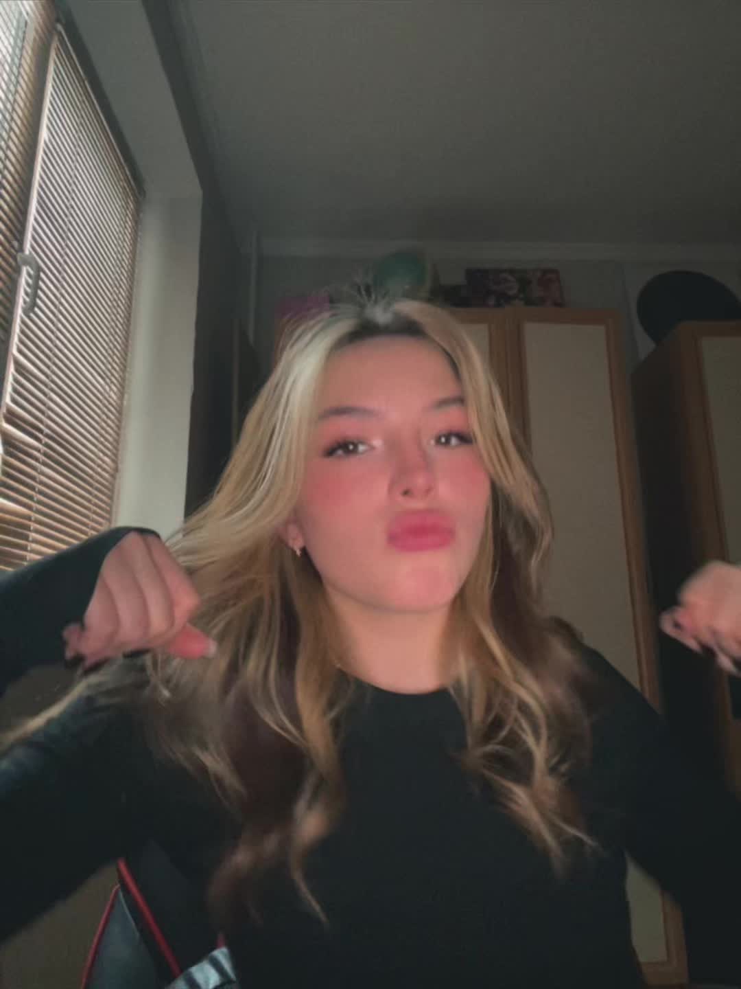 @anasttteiisha