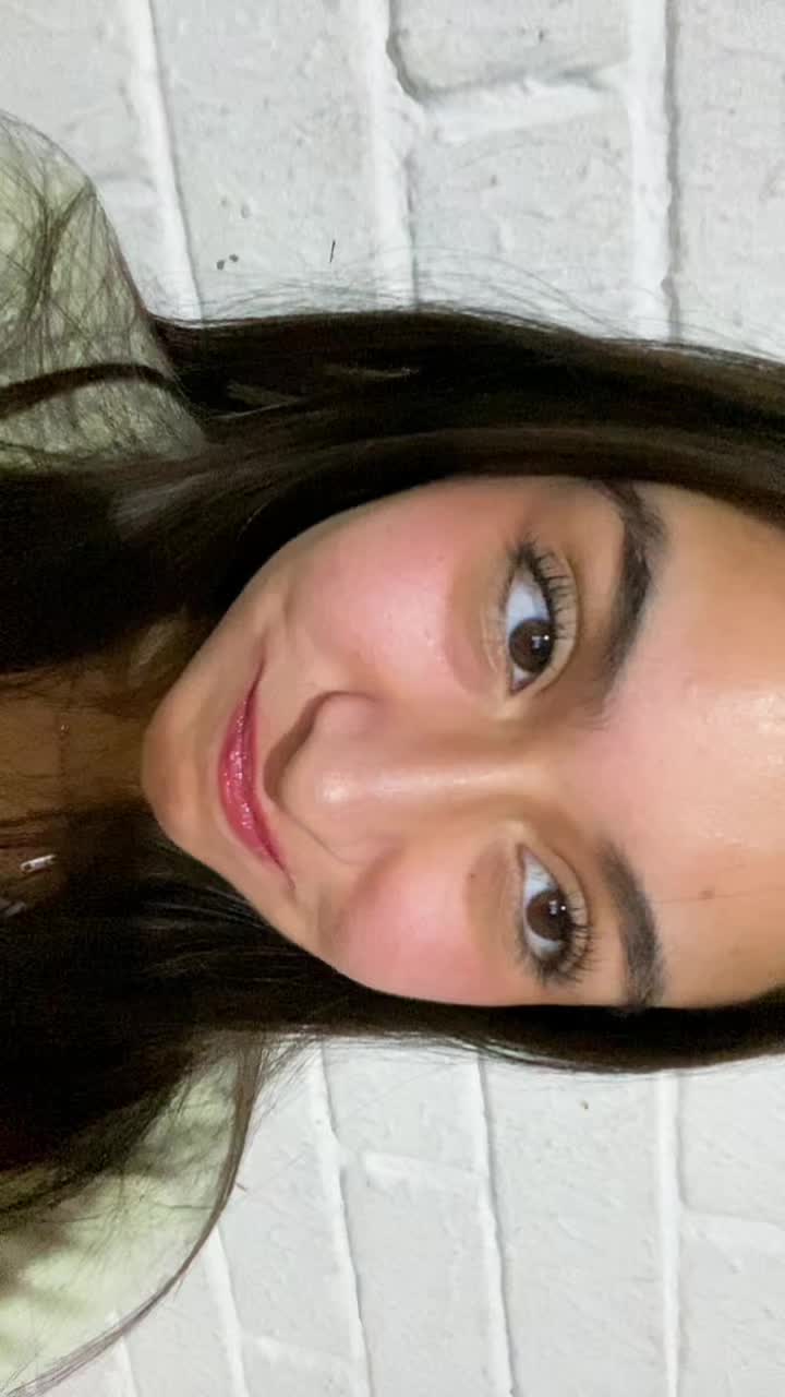 @karlaaaa