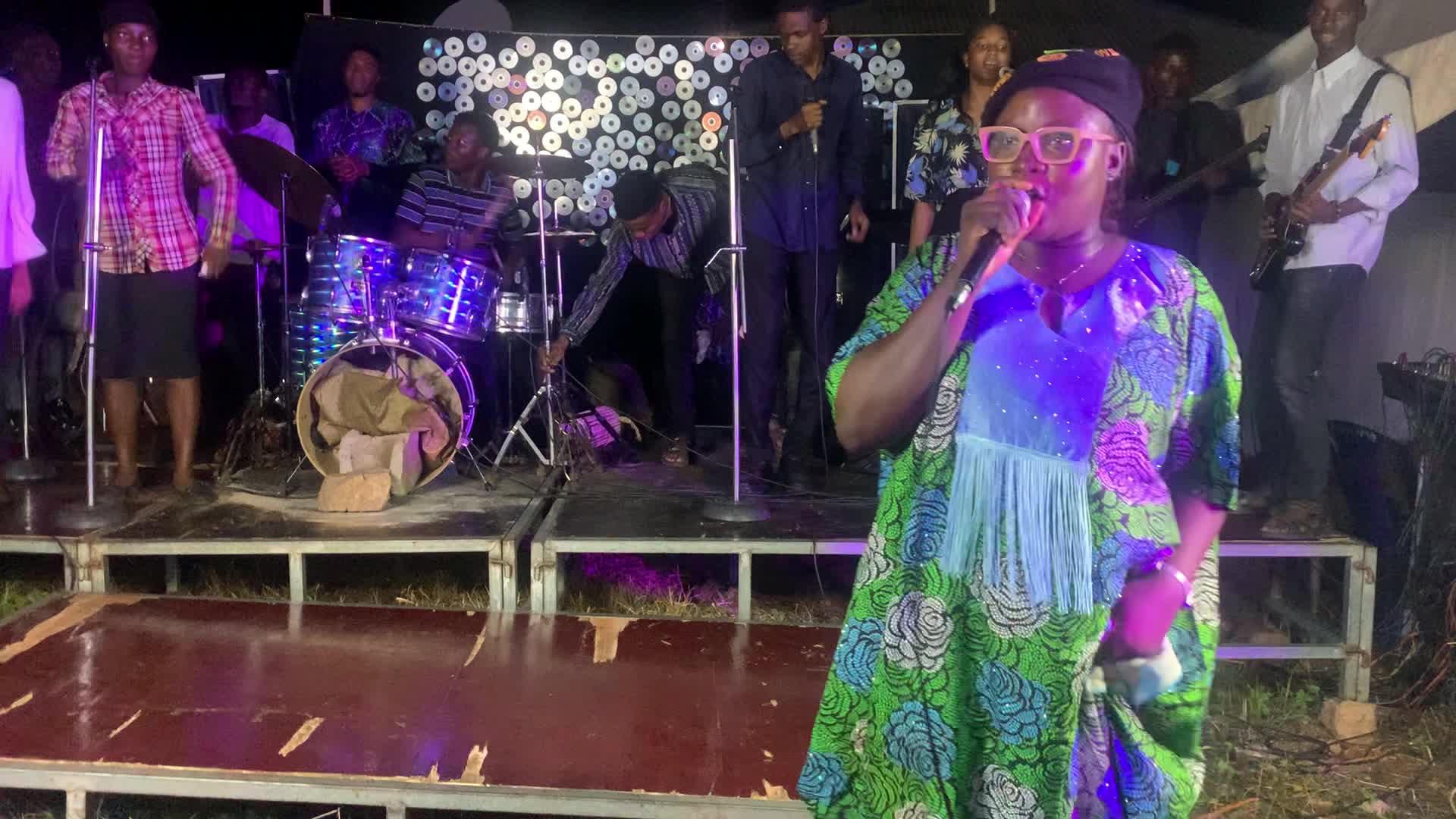 @Omotola❤️✨