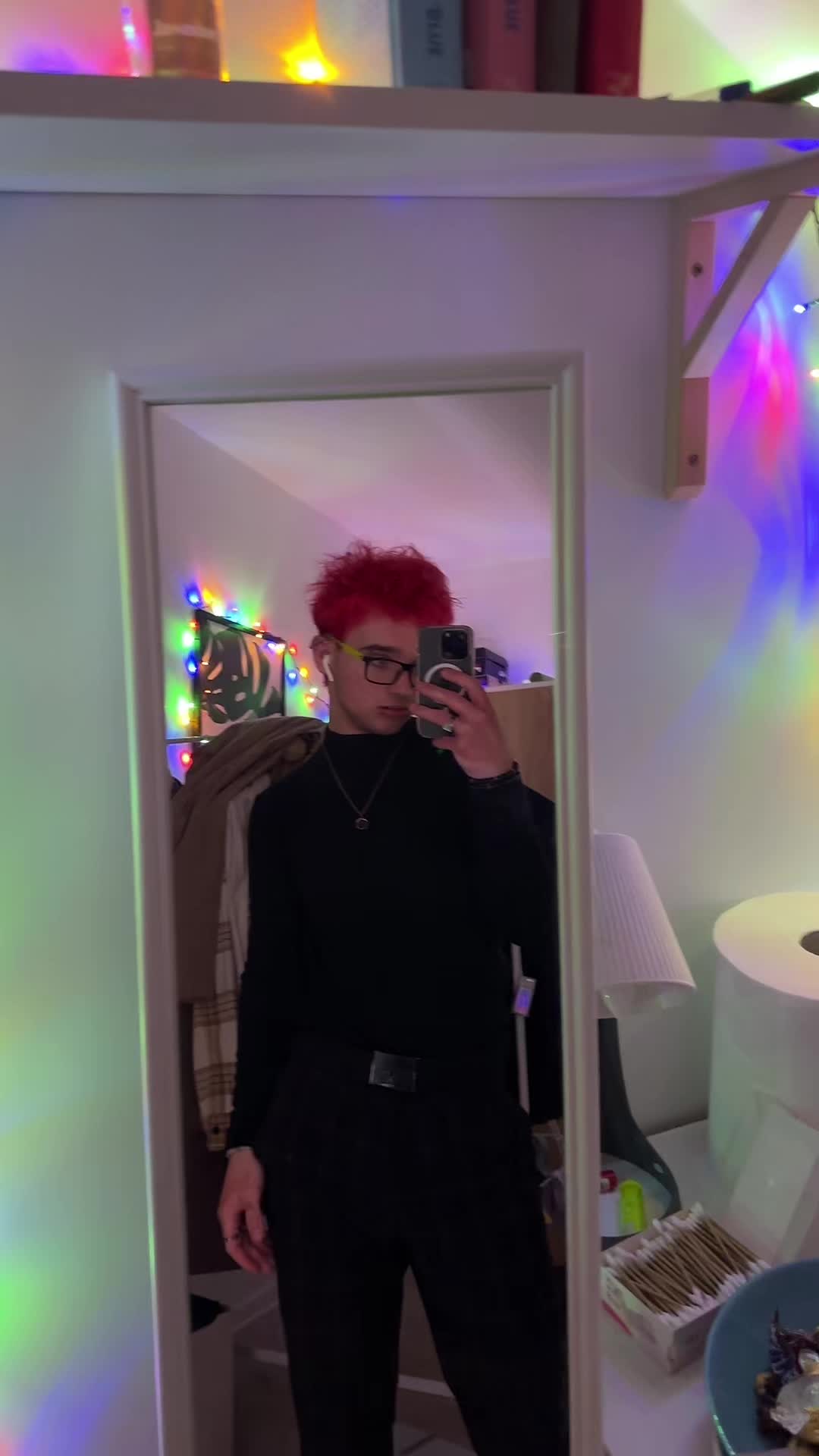 @МИКИТИК🖤
