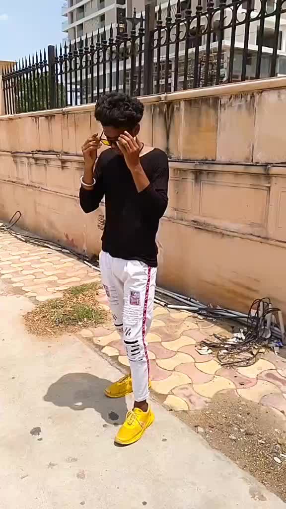 @Deewana Radhe ka