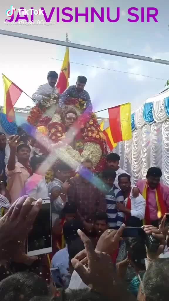 @v  vishnu vardhn
