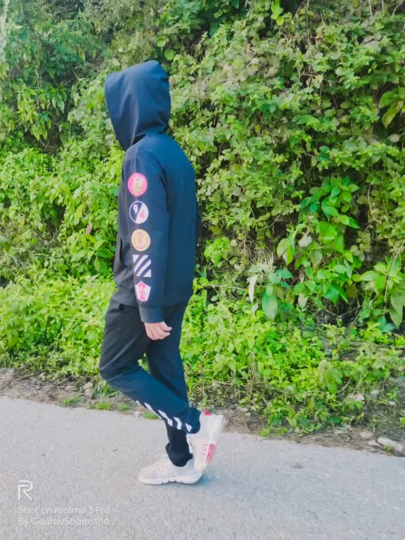 @彡