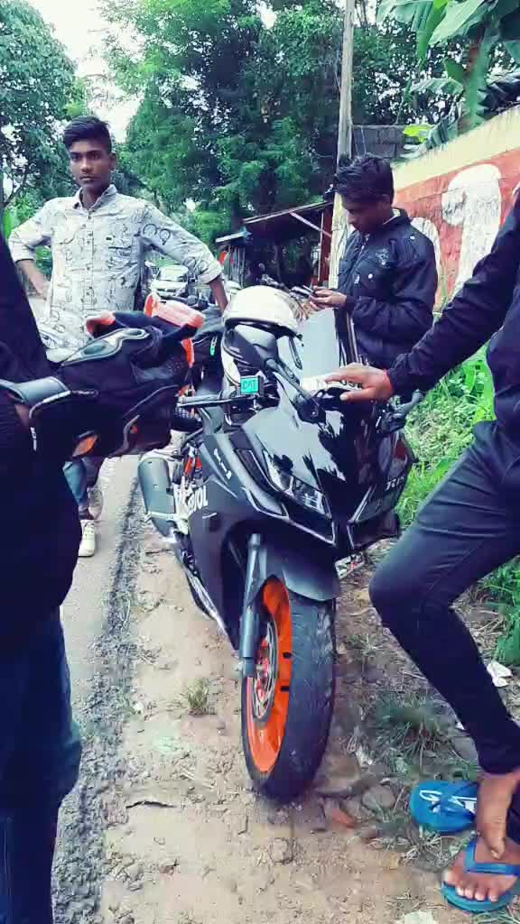 @Roni Alex8