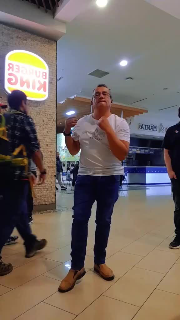 @siempre izquierda