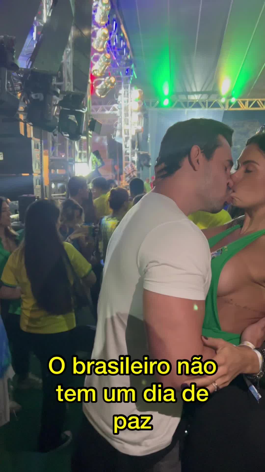 @Gabi Martins