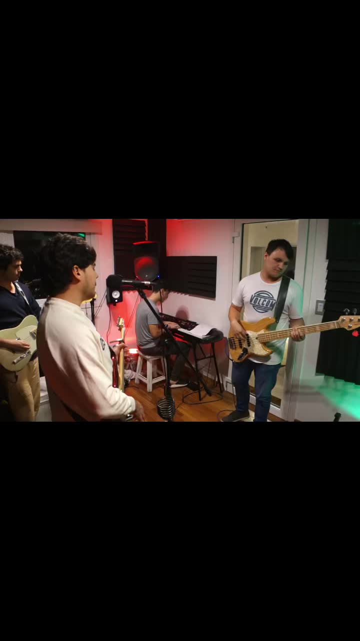 @Mariano Menvielle