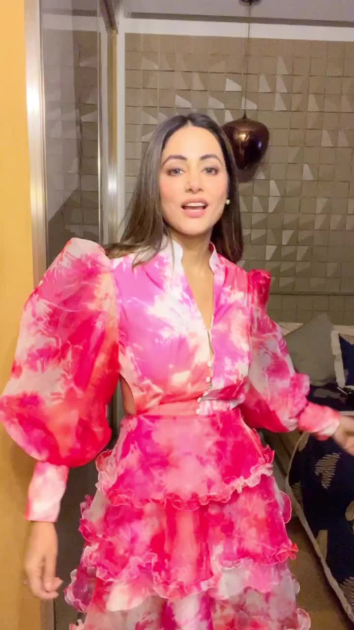 @Hina Khan 💎