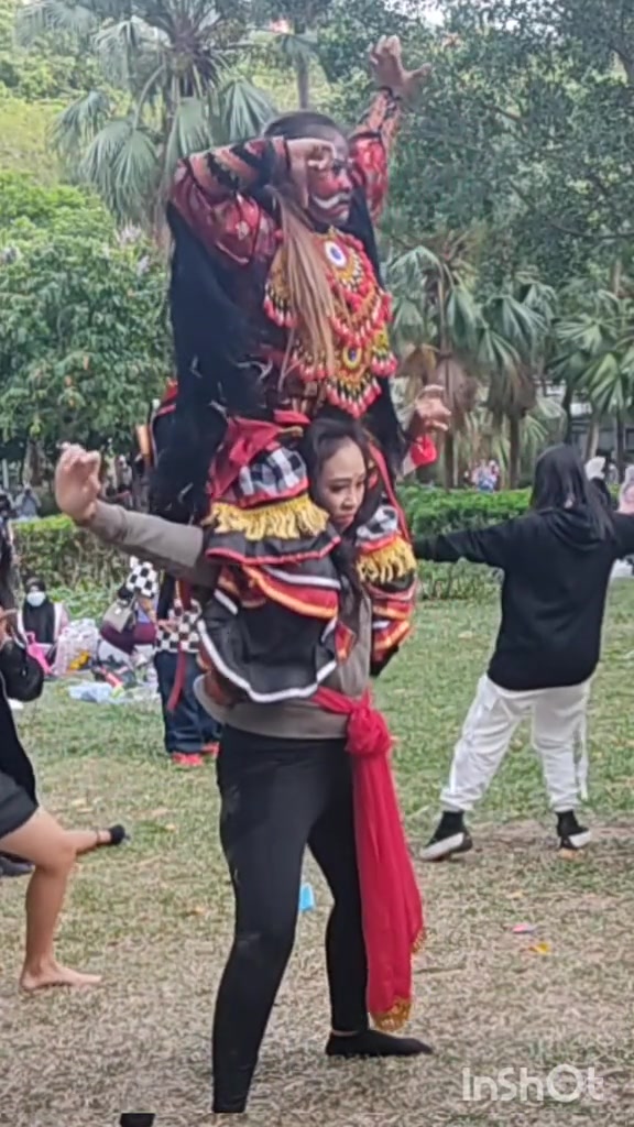 @Neeluh Hariyani003