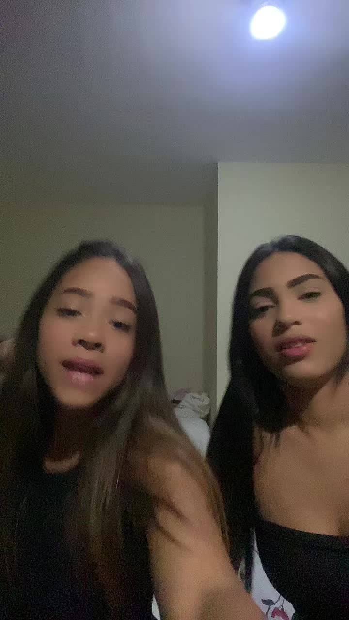 @sophiasreys