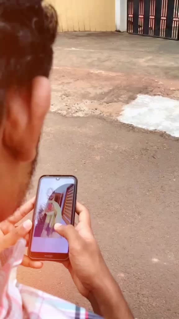 @_mahroof_