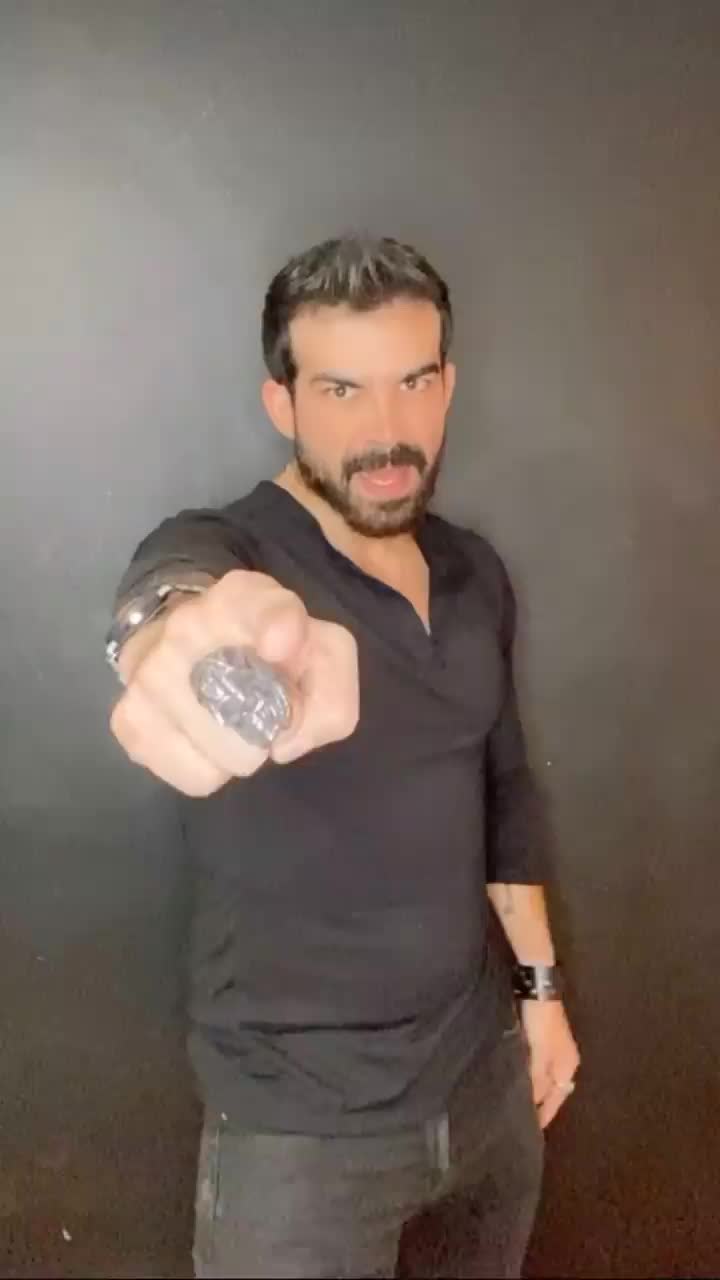 @Roberto Valdez