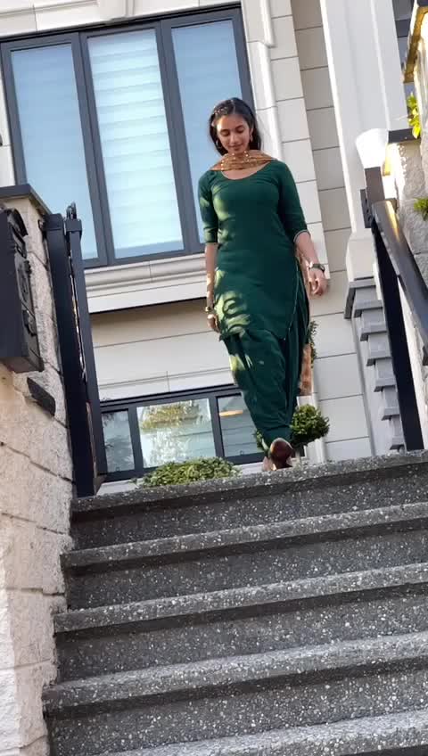 @superuniqueen