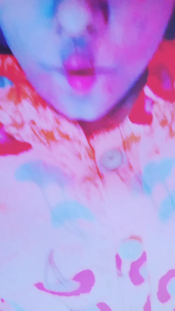 @luckyangela0