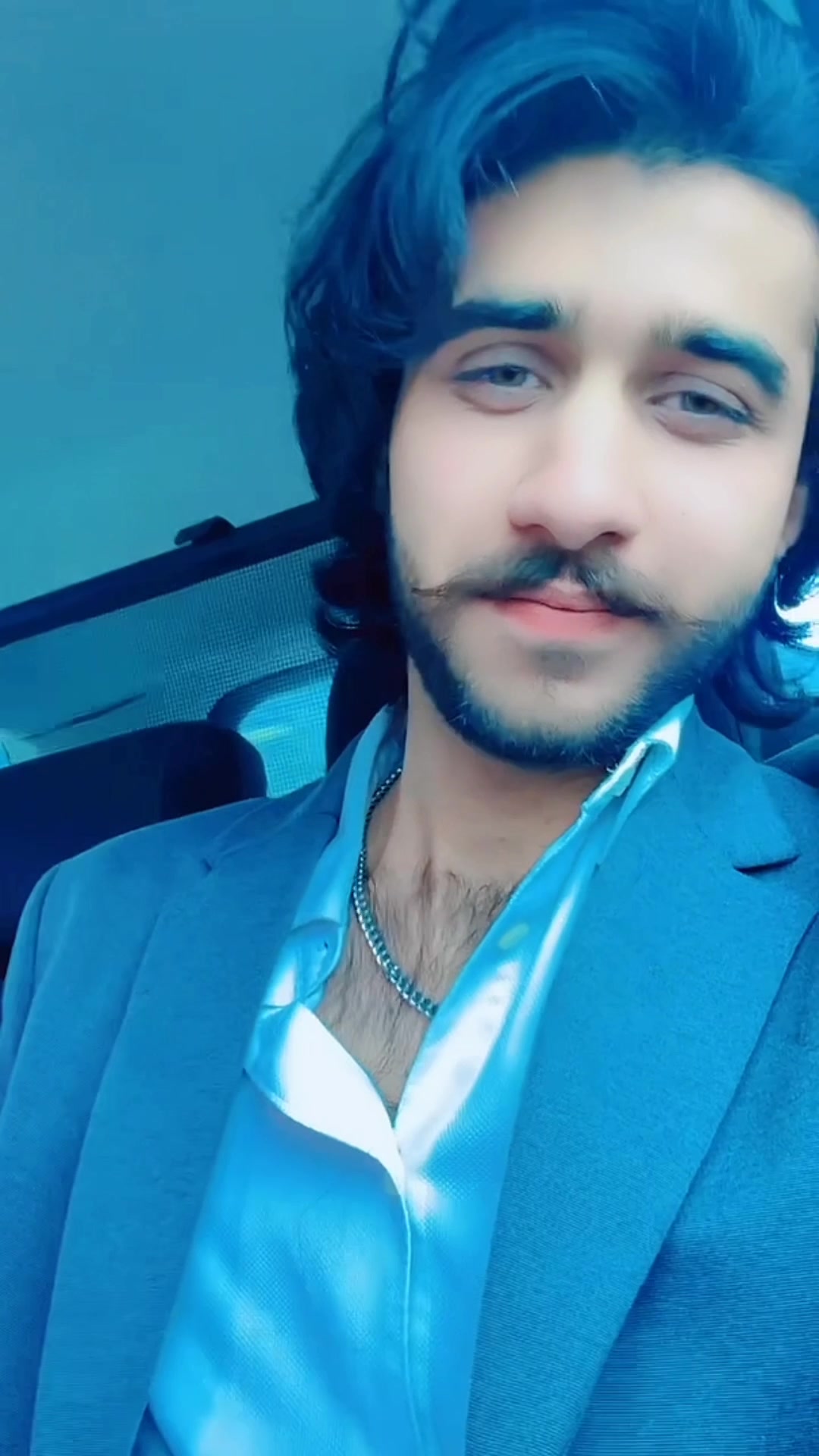 @⚖️💸Nomi Mughal🇮🇹🇵🇰