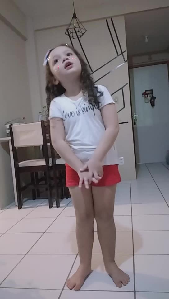 @Laura Eliane226