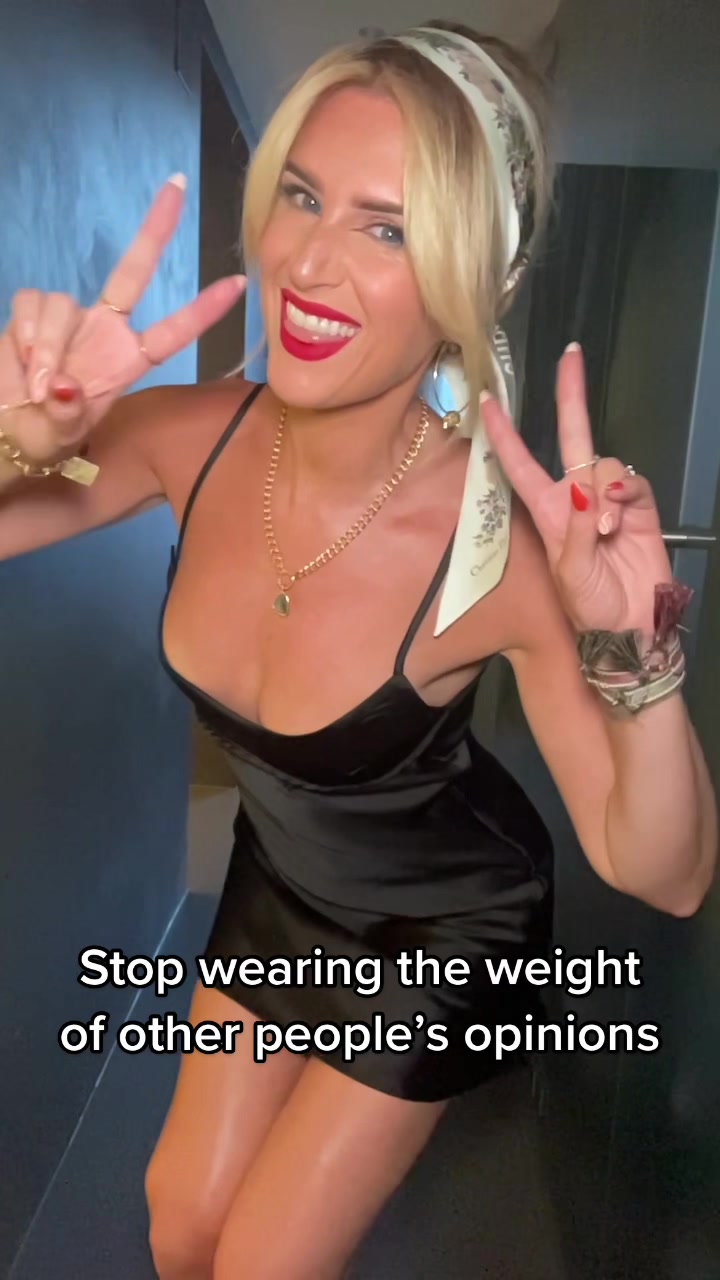 @Sarahjaynedunn