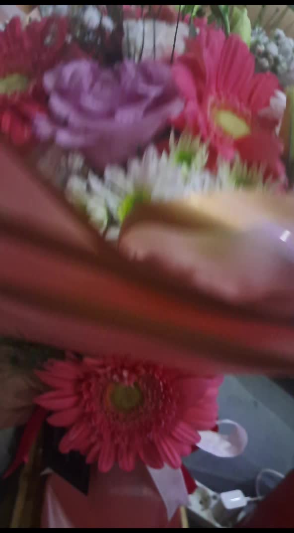 @user22893258492